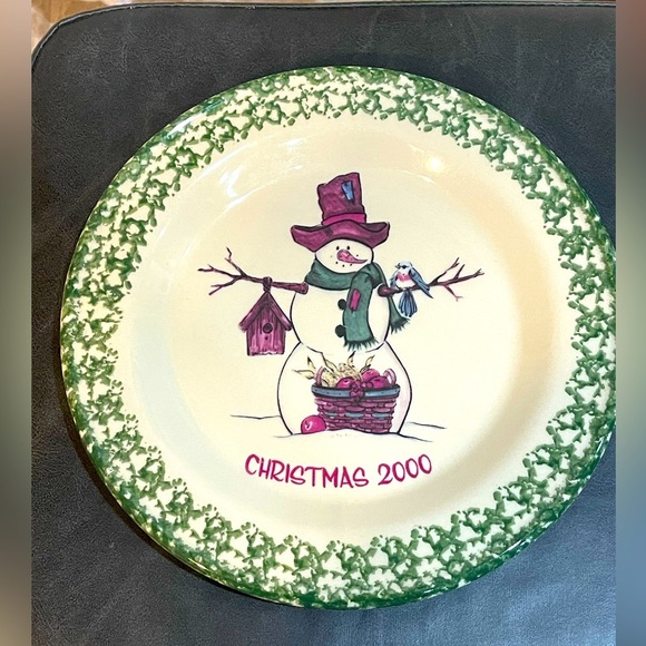 Gerald HENN WORKSHOPS Spongeware Christmas plate - Picture 1 of 3